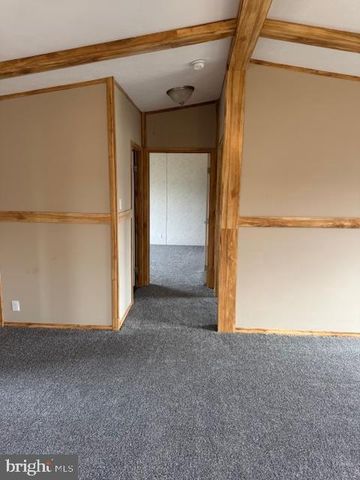 38 MAIZEFIELD DR, Shippensburg, PA 17257