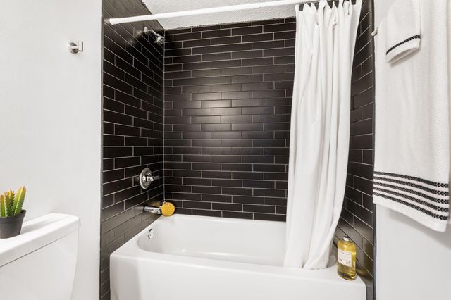 2173 Noe Bixby Road, Columbus, OH 43232