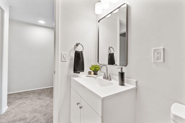 2173 Noe Bixby Road, Columbus, OH 43232