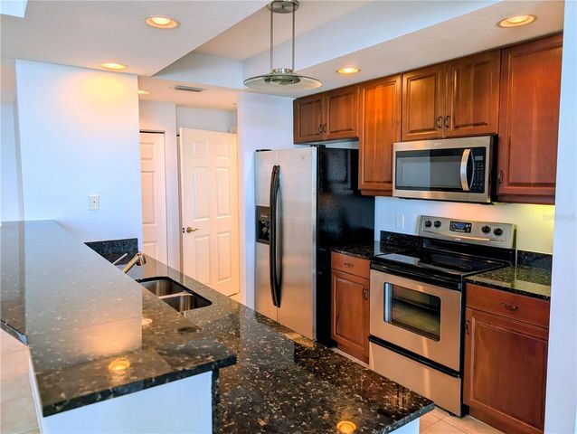 800 N TAMIAMI TRAIL 1502, Sarasota, FL 34236