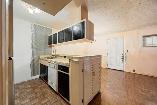 3271 Sul Ross Street 8, Houston, TX 77098