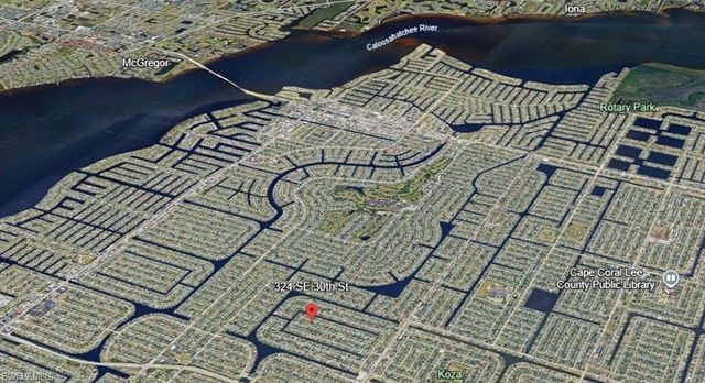 324 SE 30th ST, Cape Coral, FL 33904
