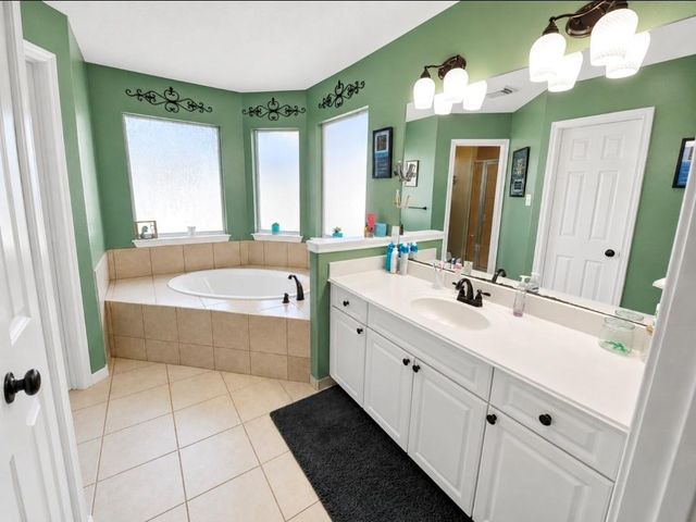 18339 Steele Point Drive, Crosby, TX 77532
