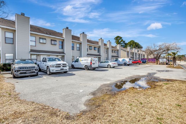 169 Pine Shadow Drive, Goose Creek, SC 29445