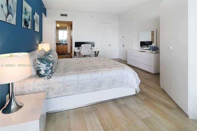 16001 Collins Ave 3005, Sunny Isles Beach, FL 33160