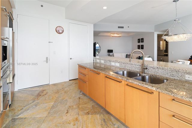 16001 Collins Ave 3005, Sunny Isles Beach, FL 33160