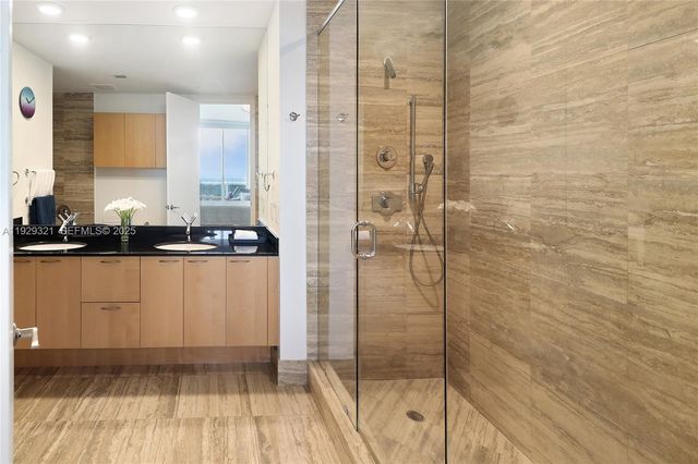 16001 Collins Ave 3005, Sunny Isles Beach, FL 33160