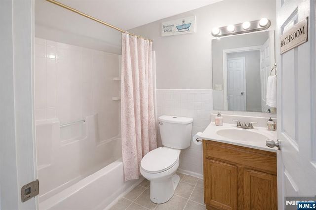 48-50 Holland Street, Newark, NJ 07103