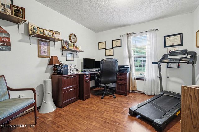 841 CHALMET Lane, Jacksonville, FL 32218