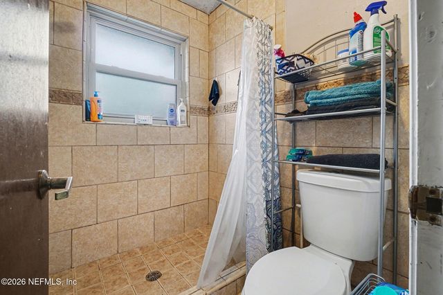 841 CHALMET Lane, Jacksonville, FL 32218