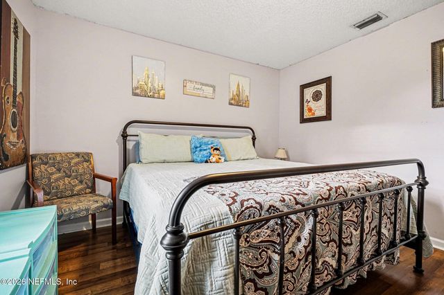 841 CHALMET Lane, Jacksonville, FL 32218