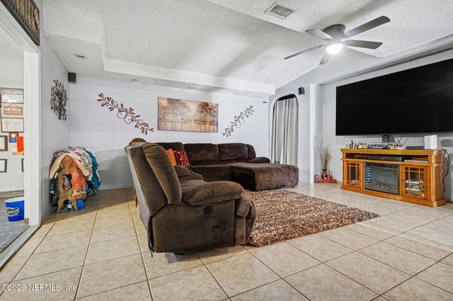 841 CHALMET Lane, Jacksonville, FL 32218