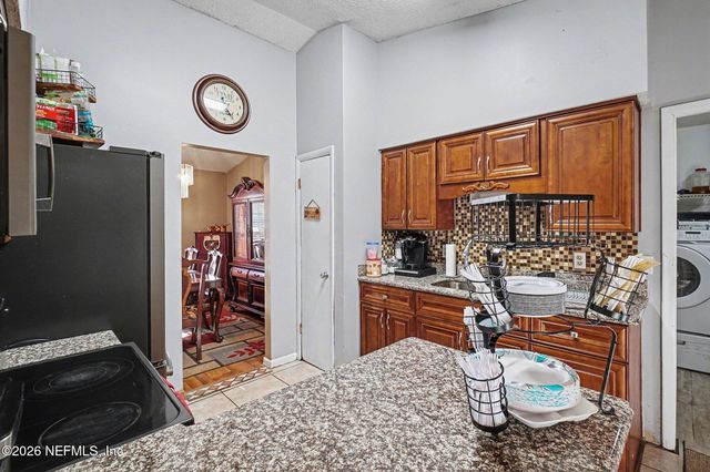 841 CHALMET Lane, Jacksonville, FL 32218