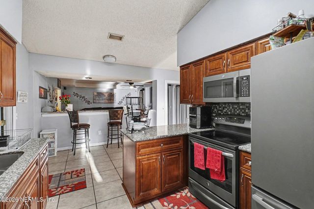 841 CHALMET Lane, Jacksonville, FL 32218