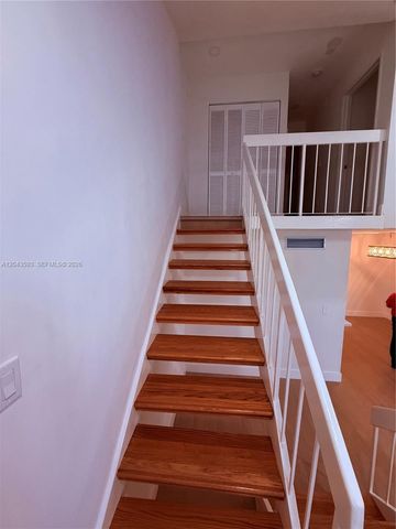 9909 NW 9th St Circle 43, Miami, FL 33172