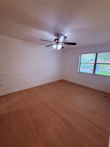 9909 NW 9th St Circle 43, Miami, FL 33172