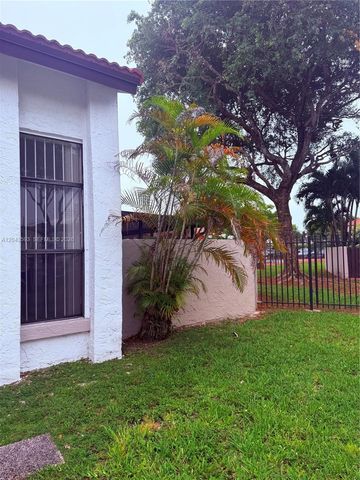 9909 NW 9th St Circle 43, Miami, FL 33172