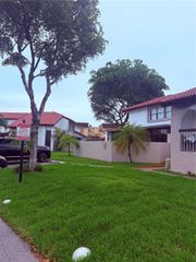 9909 NW 9th St Circle 43, Miami, FL 33172