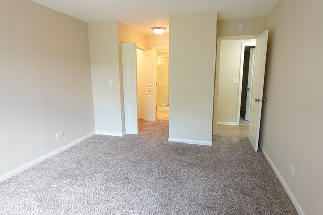 1265 N Sterling Avenue 109, Palatine, IL 60067