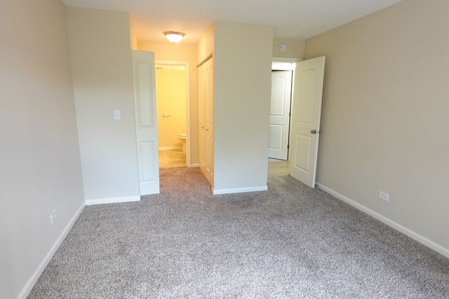 1265 N Sterling Avenue 109, Palatine, IL 60067