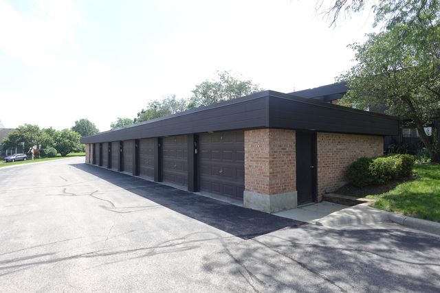 1265 N Sterling Avenue 109, Palatine, IL 60067
