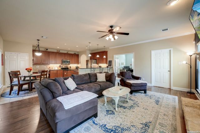 7427 Eagle Ledge, San Antonio, TX 78249