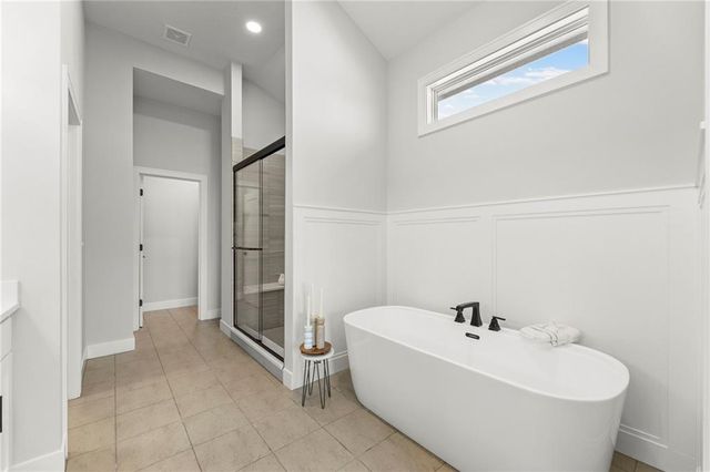 17166 W 164th Terrace, Olathe, KS 66062