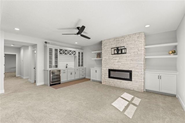 17166 W 164th Terrace, Olathe, KS 66062