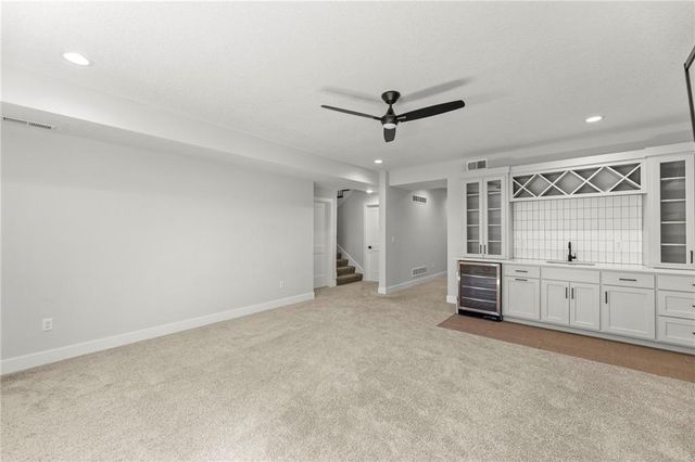 17166 W 164th Terrace, Olathe, KS 66062