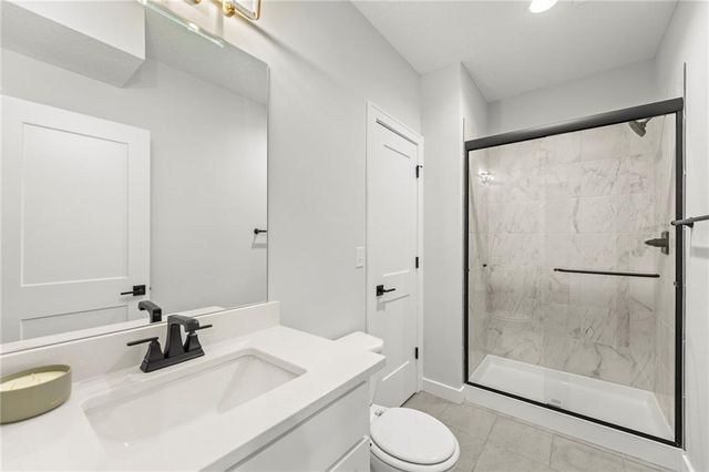 17166 W 164th Terrace, Olathe, KS 66062