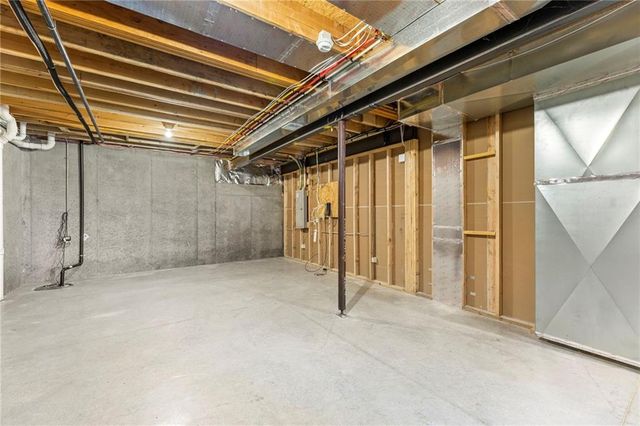 17166 W 164th Terrace, Olathe, KS 66062