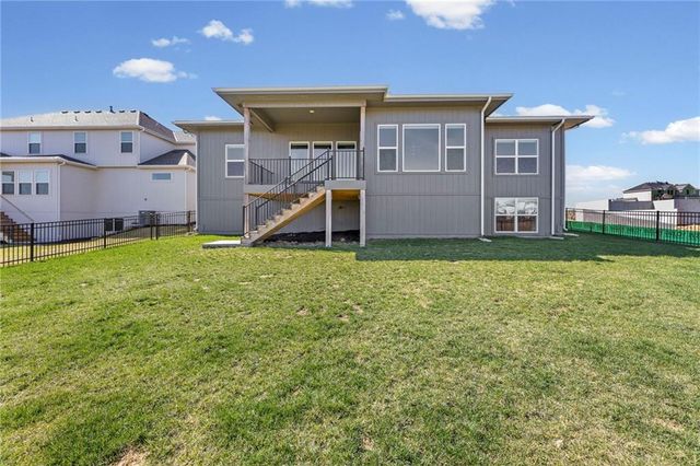 17166 W 164th Terrace, Olathe, KS 66062