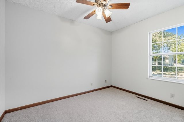 4413 Surrey Court, Marion, IA 52302