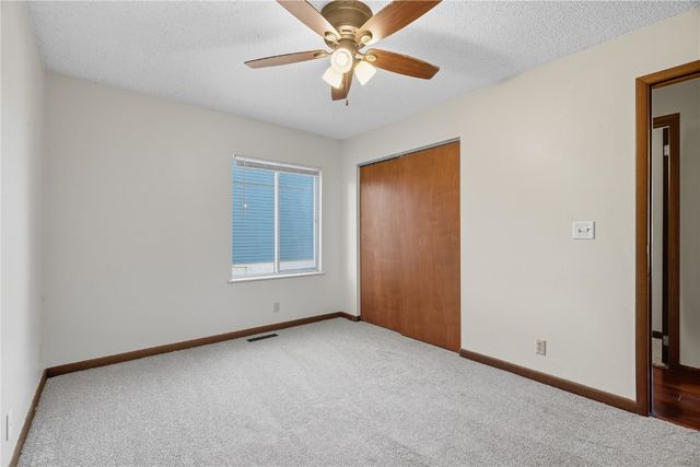 4413 Surrey Court, Marion, IA 52302