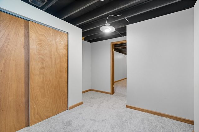 4413 Surrey Court, Marion, IA 52302