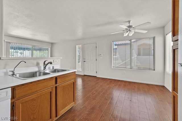 3425 East Russell Road 224, Las Vegas, NV 89120