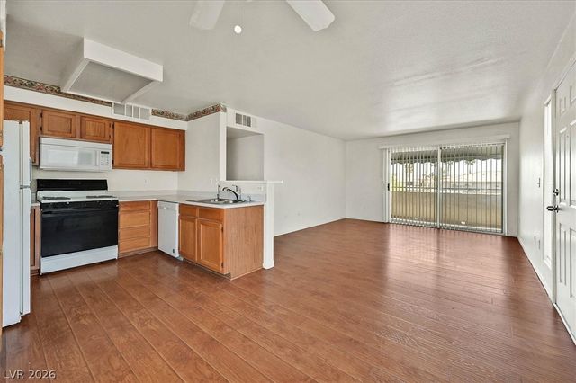 3425 East Russell Road 224, Las Vegas, NV 89120