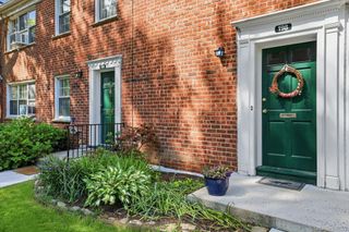 21 Fieldstone Drive 198, Hartsdale, NY 10530