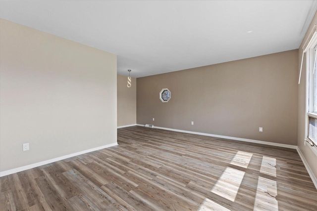 4812 Ridgeway AVENUE, Racine, WI 53406