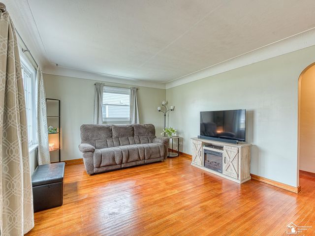 365 Sidney Street, Dundee, MI 48131