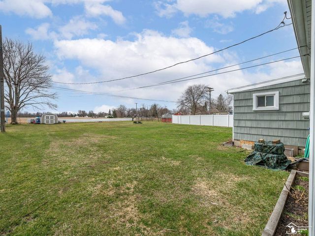 365 Sidney Street, Dundee, MI 48131