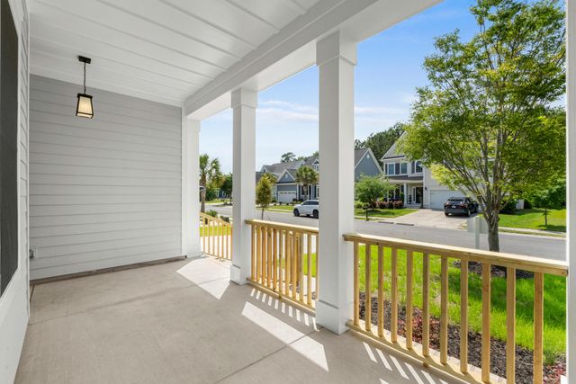 218 Creek Pointe Drive, Moncks Corner, SC 29461