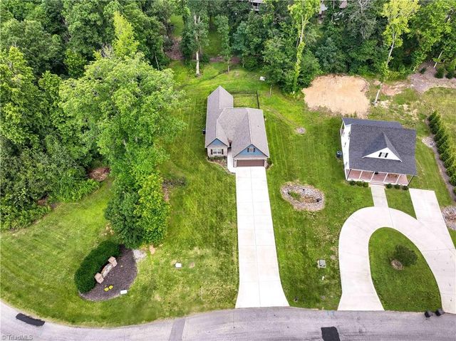 7146 Smokerise Lane, Kernersville, NC 27284