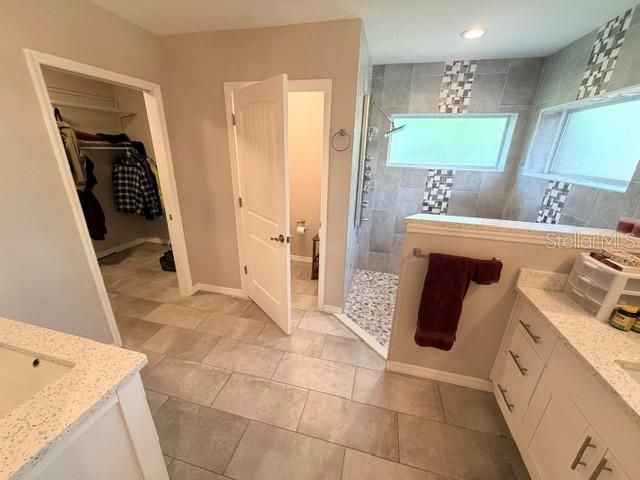 5000 9TH AVENUE W, Bradenton, FL 34209