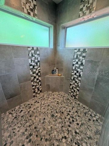 5000 9TH AVENUE W, Bradenton, FL 34209