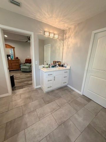 5000 9TH AVENUE W, Bradenton, FL 34209