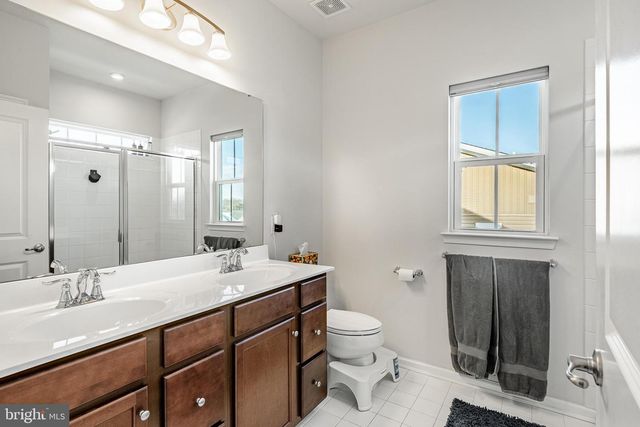 1404 POETS ALY, Romansville, PA 19320