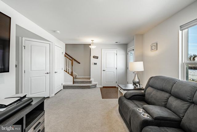 1404 POETS ALY, Romansville, PA 19320