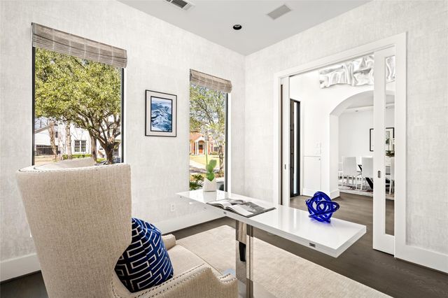 3703 Wroxton Road, West University Place, TX 77005