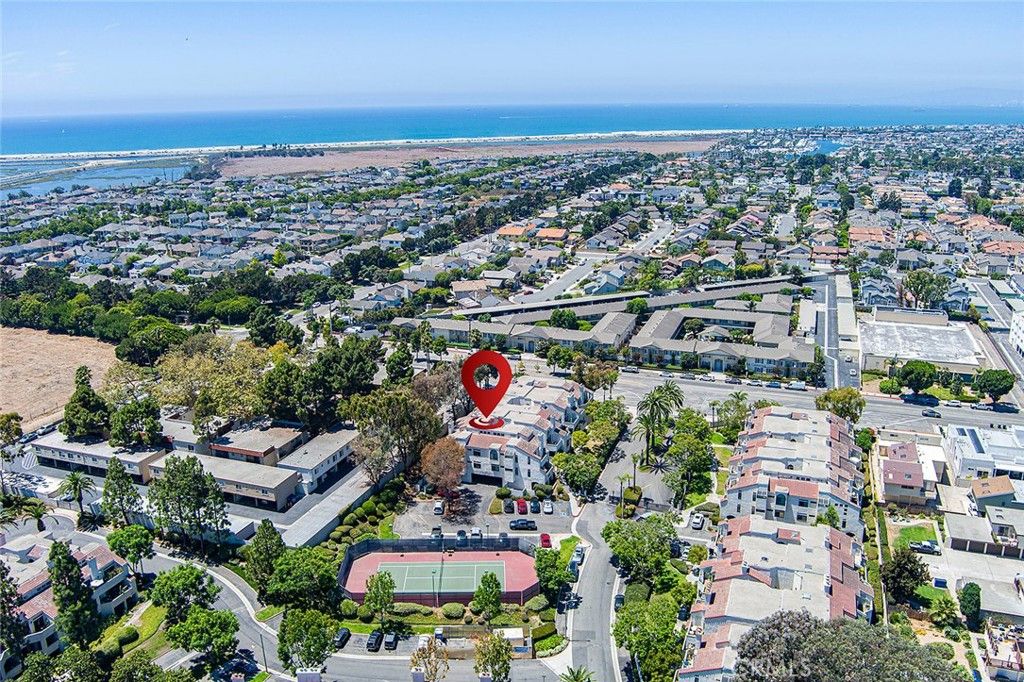 5032 Dorado Drive 202, Huntington Beach, CA 92649 — exterior
